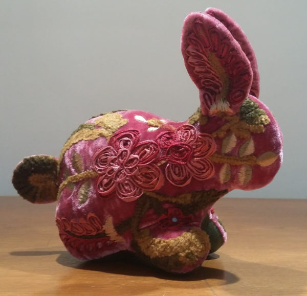 Hase aus Seidenvelour Anke Drechsel