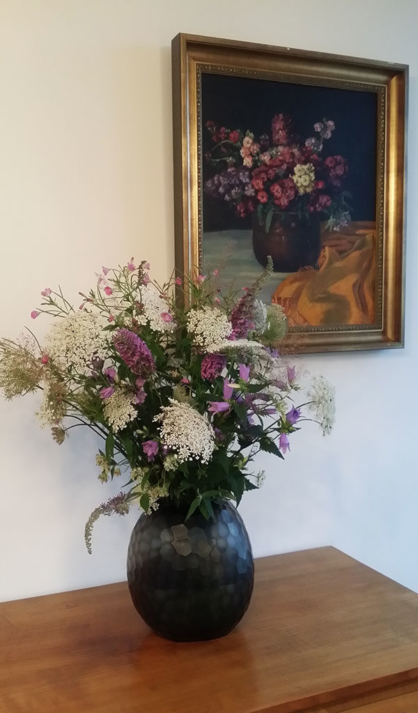 Vase-Guaxs-Gournia-Wiesenblumen