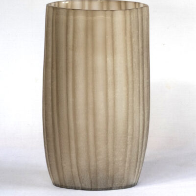 Vase-Guaxs-Siena-M-clear-smoke-grey
